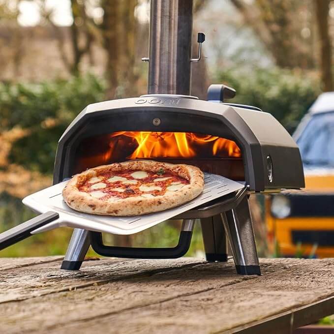 four a pizza ooni karu 2