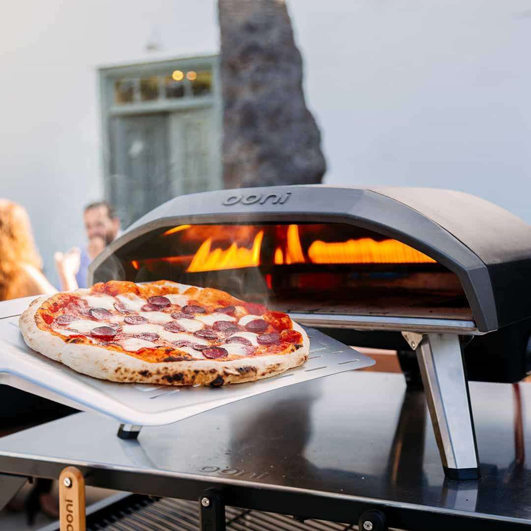 ooni koda 16 four a pizza gaz